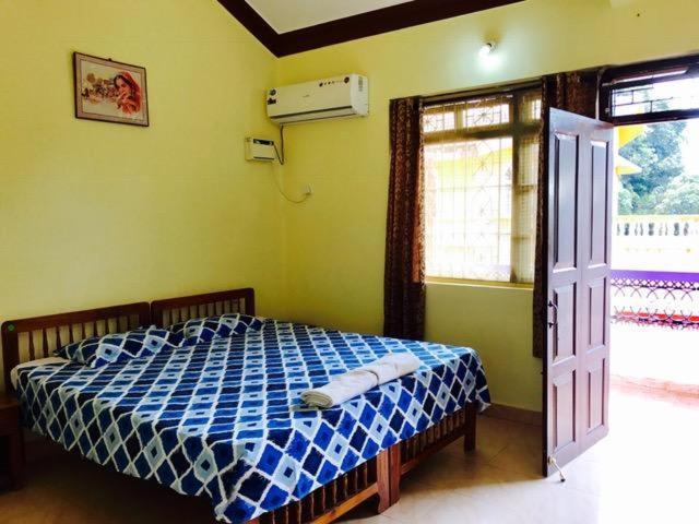 Lobo'S Guesthouse Cavelossim Ngoại thất bức ảnh